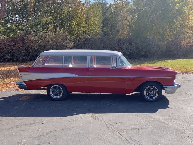 Unknown-210-1957-Red-Red