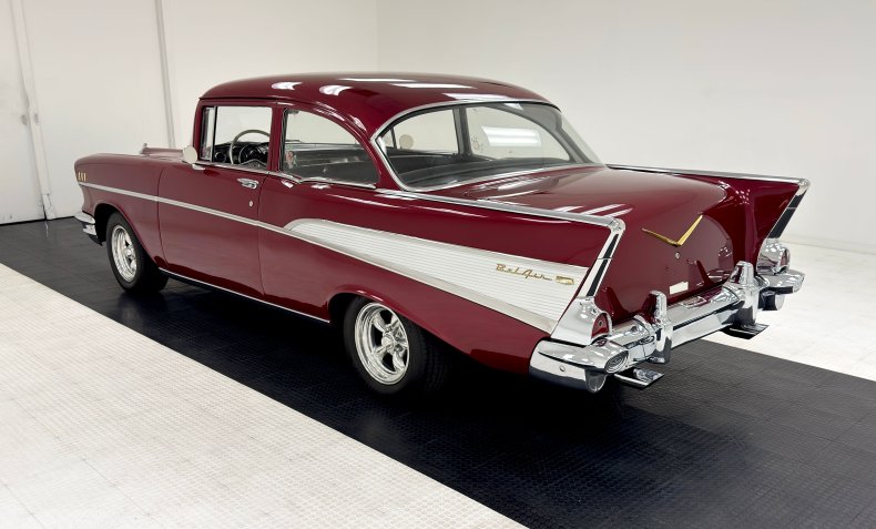 Unknown-210-1957-Ruby-Red-Metallic-Black-18
