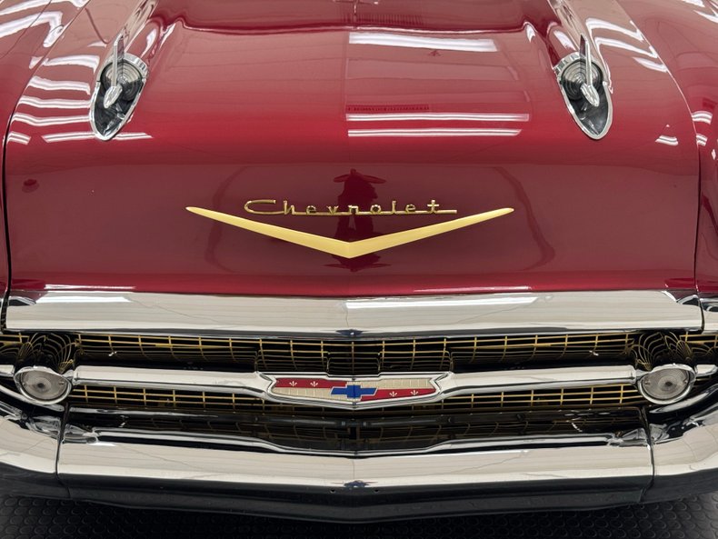 Unknown-210-1957-Ruby-Red-Metallic-Black-27