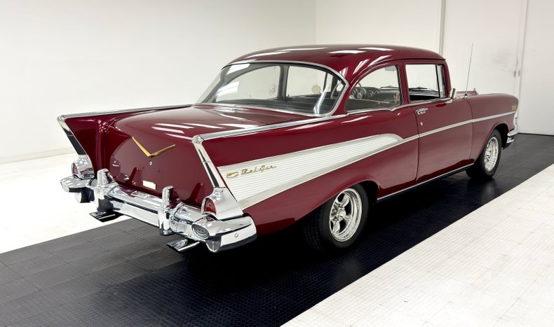 Unknown-210-1957-Ruby-Red-Metallic-Black-43