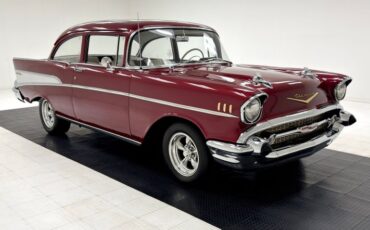 Unknown-210-1957-Ruby-Red-Metallic-Black-44