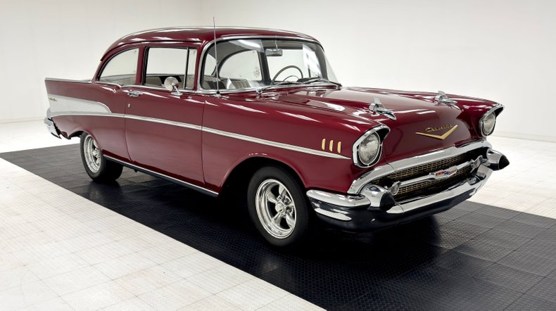 Unknown-210-1957-Ruby-Red-Metallic-Black-44