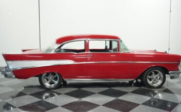Unknown-210-1957-San-Marino-Red-Black-11