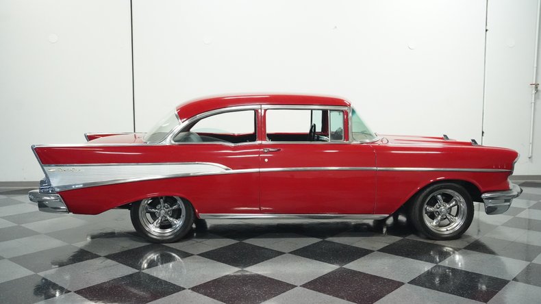 Unknown-210-1957-San-Marino-Red-Black-11