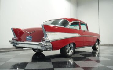 Unknown-210-1957-San-Marino-Red-Black-20