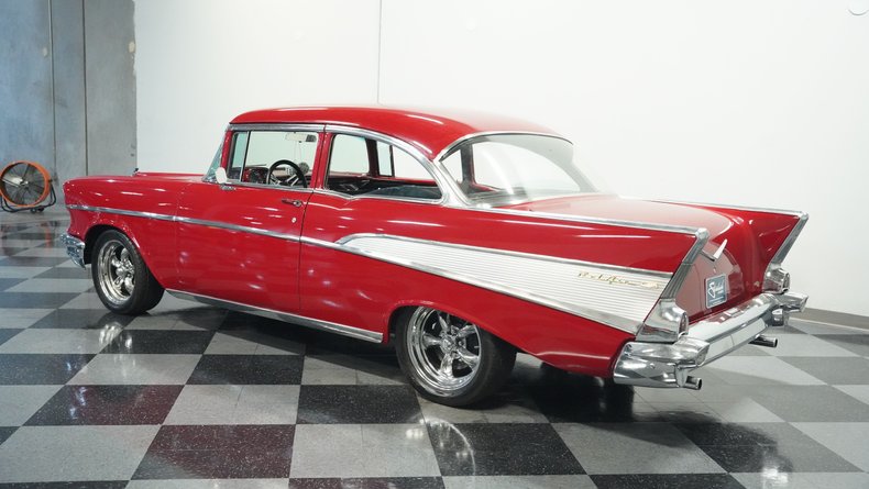 Unknown-210-1957-San-Marino-Red-Black-4
