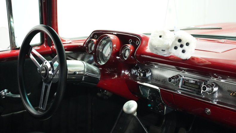 Unknown-210-1957-San-Marino-Red-Black-40