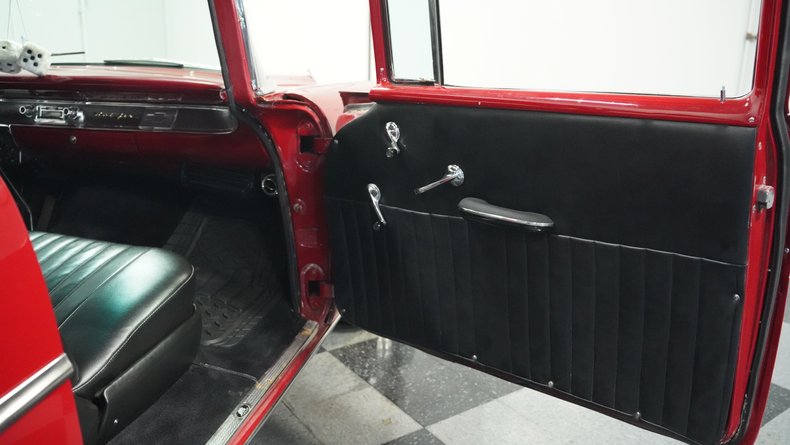 Unknown-210-1957-San-Marino-Red-Black-7