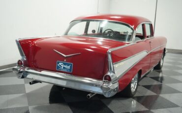 Unknown-210-1957-San-Marino-Red-Black-9