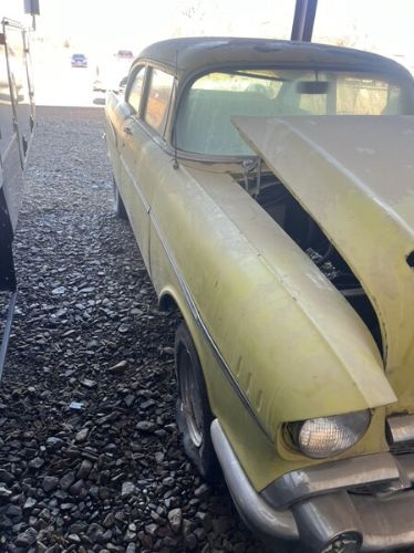 Unknown-210-1957-Yellow-Black-1