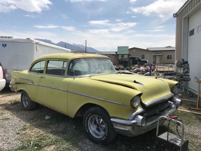 Unknown-210-1957-Yellow-Black-10