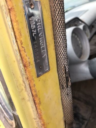 Unknown-210-1957-Yellow-Black-18