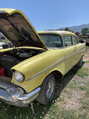 Unknown-210-1957-Yellow-Black-21