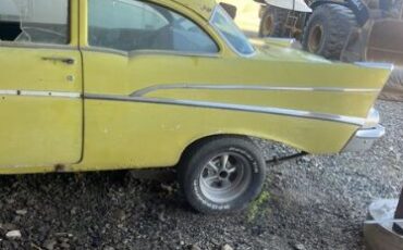 Unknown-210-1957-Yellow-Black-5