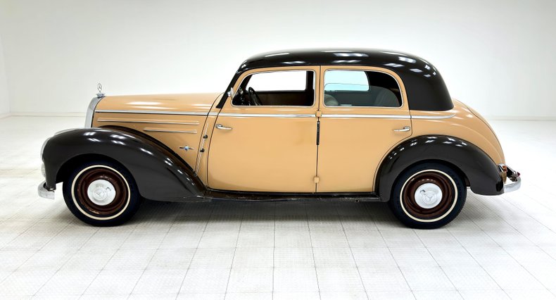 Unknown-220-1952-Tan-Tan-1