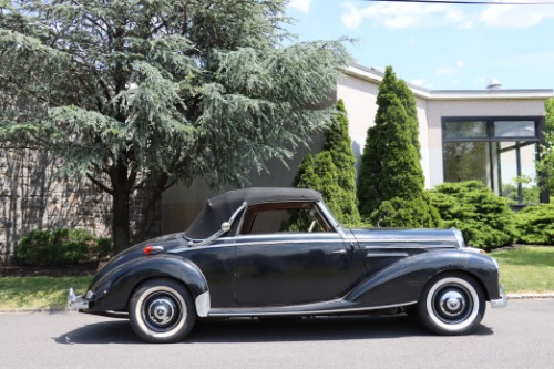 Unknown-220a-1954-Black-Red-1