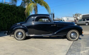 Unknown-220a-1955-Black-Red