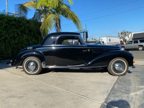 Unknown-220a-1955-Black-Red