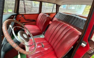 Unknown-220b-1961-RedBlack-12