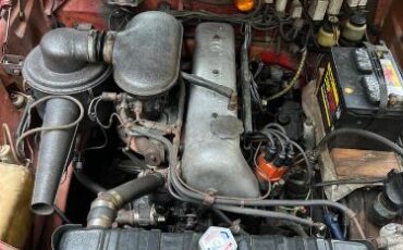 Unknown-220b-1961-RedBlack-8