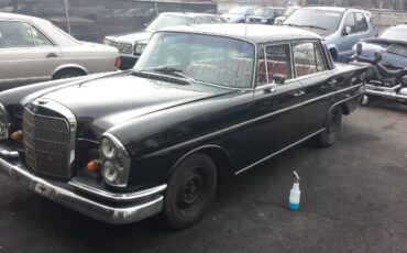 Unknown-220b-1963-Black-3