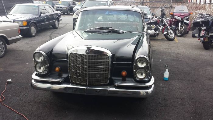 Unknown-220b-1963-Black-5