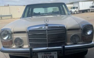 Unknown-220d-1972-Yellow-1
