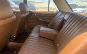 Unknown-220d-1972-Yellow-10