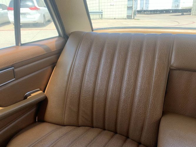 Unknown-220d-1972-Yellow-11