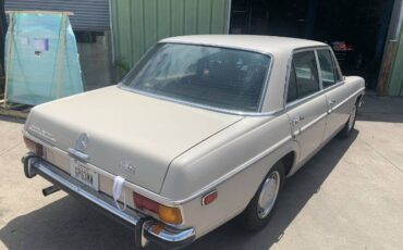 Unknown-220d-1972-Yellow-4