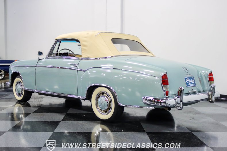 Unknown-220s-1959-Blue-Tan-21