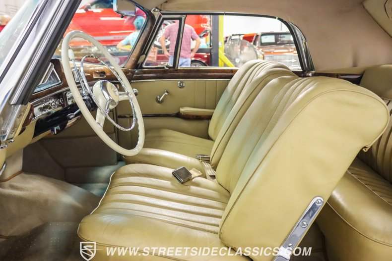 Unknown-220s-1959-Blue-Tan-3