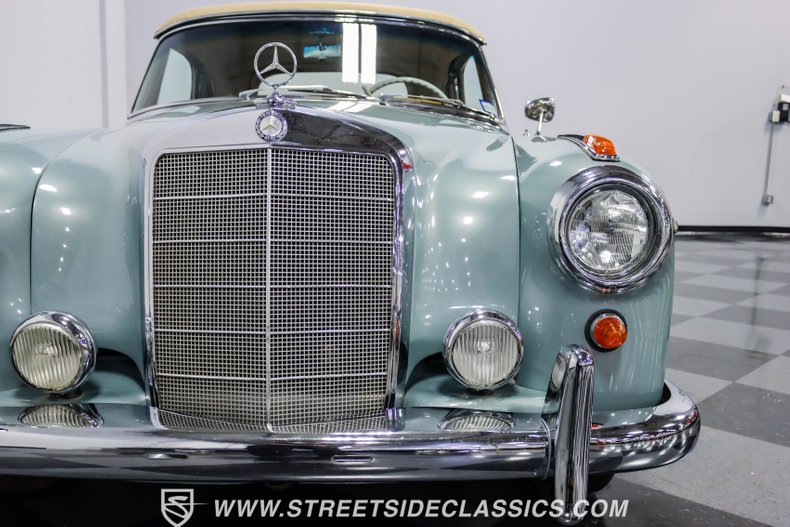 Unknown-220s-1959-Blue-Tan-32