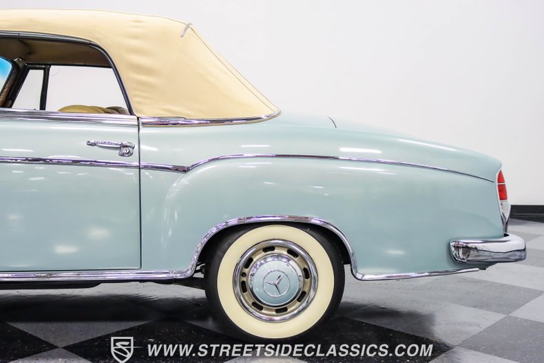 Unknown-220s-1959-Blue-Tan-38