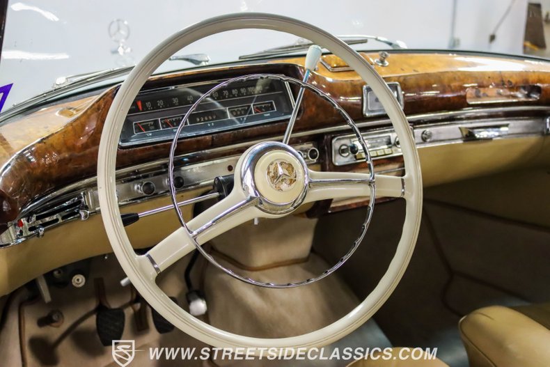 Unknown-220s-1959-Blue-Tan-4