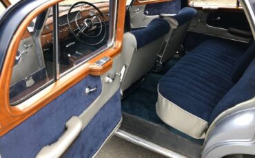 Unknown-220se-1959-2-Tone-Silver-BlueD-10