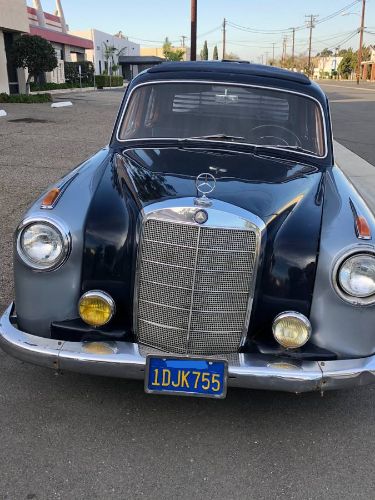 Unknown-220se-1959-2-Tone-Silver-BlueD-17