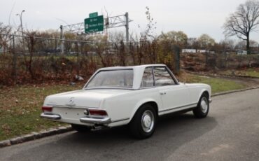 Unknown-230sl-1965-White-Red-3