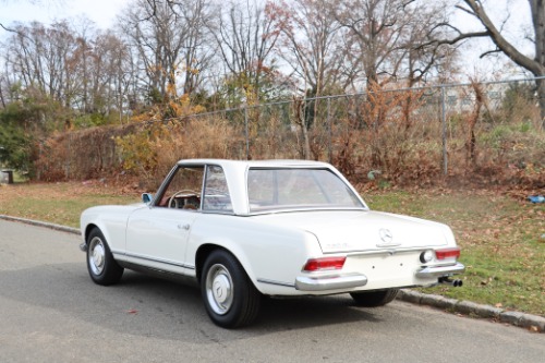 Unknown-230sl-1965-White-Red-4