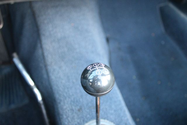 Unknown-230sl-1967-Silver-Blue-10