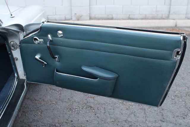 Unknown-230sl-1967-Silver-Blue-17