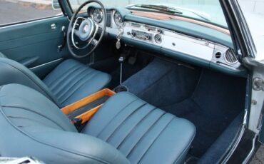 Unknown-230sl-1967-Silver-Blue-18