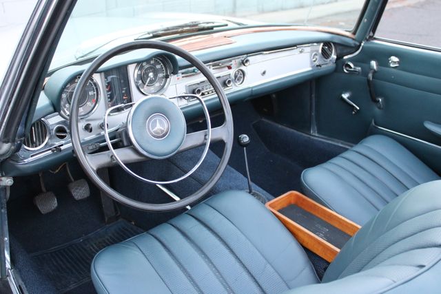 Unknown-230sl-1967-Silver-Blue-36
