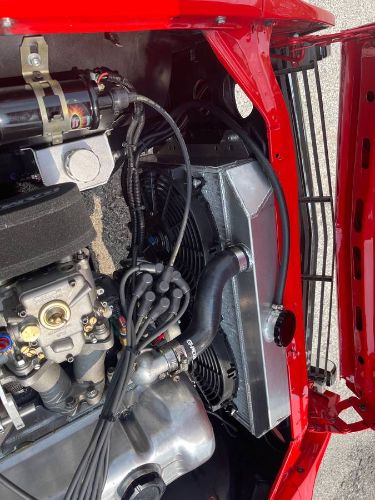 Unknown-240z-1970-Red-Black-14
