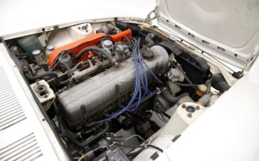 Unknown-240z-1970-White-Cobalt-Blue-13