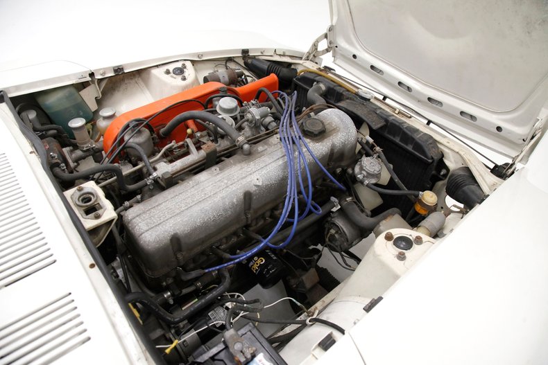 Unknown-240z-1970-White-Cobalt-Blue-13