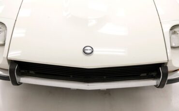 Unknown-240z-1970-White-Cobalt-Blue