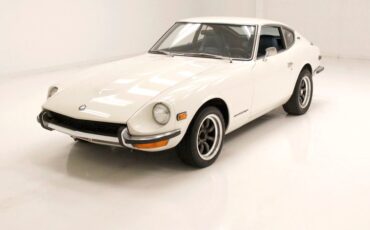Unknown-240z-1970-White-Cobalt-Blue-40