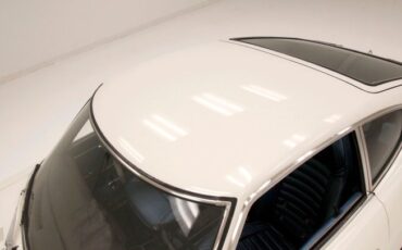 Unknown-240z-1970-White-Cobalt-Blue-7