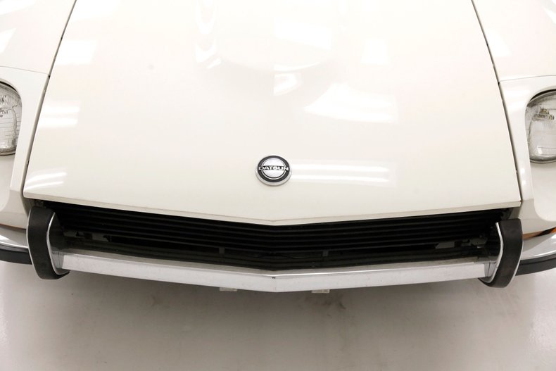 Unknown-240z-1970-White-Cobalt-Blue
